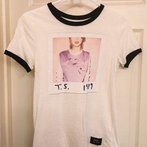 Taylor Swift 1989 Tour Shirt